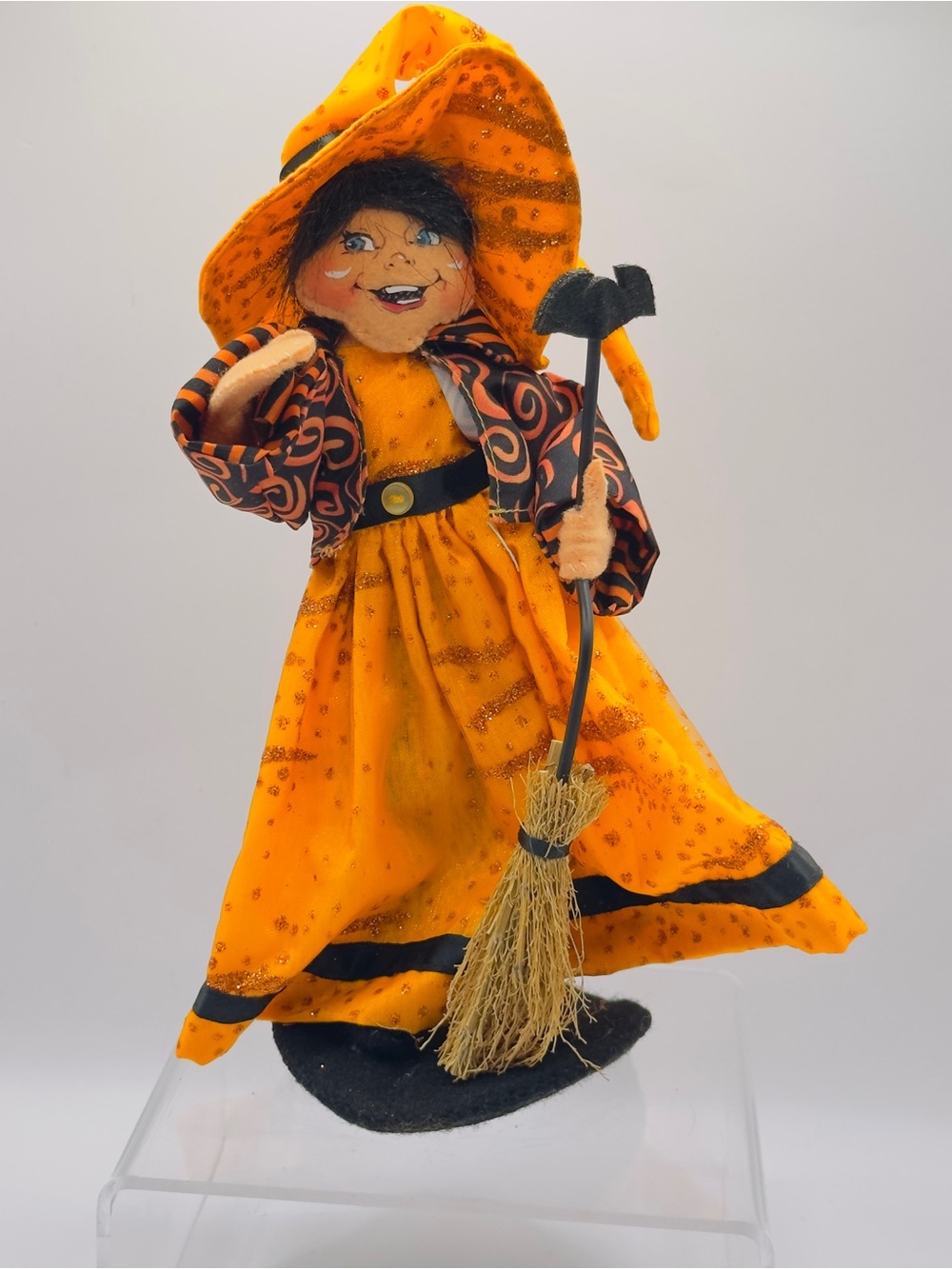 Anna Lee Halloween Witch 2011 Orange Black Dress Bat Broom 10" Tall Felt Sparkle
